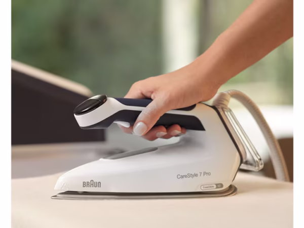 Braun CareStyle 7 Pro IS7282 Steam Generator Iron – 2700W, 8‑Bar, FreeGlide3D Soleplate, 2 L Tank - Image 3