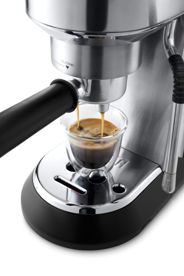 DeLonghi Dedica Arte EC885.M – Stainless Steel Manual Espresso Machine, 15‑Bar Pump, MyLatteArt Wand - Image 2